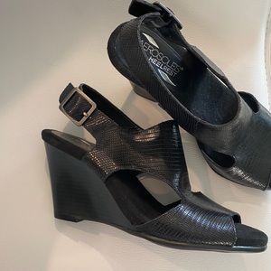 Aerosols Wedge Sandals Size 8